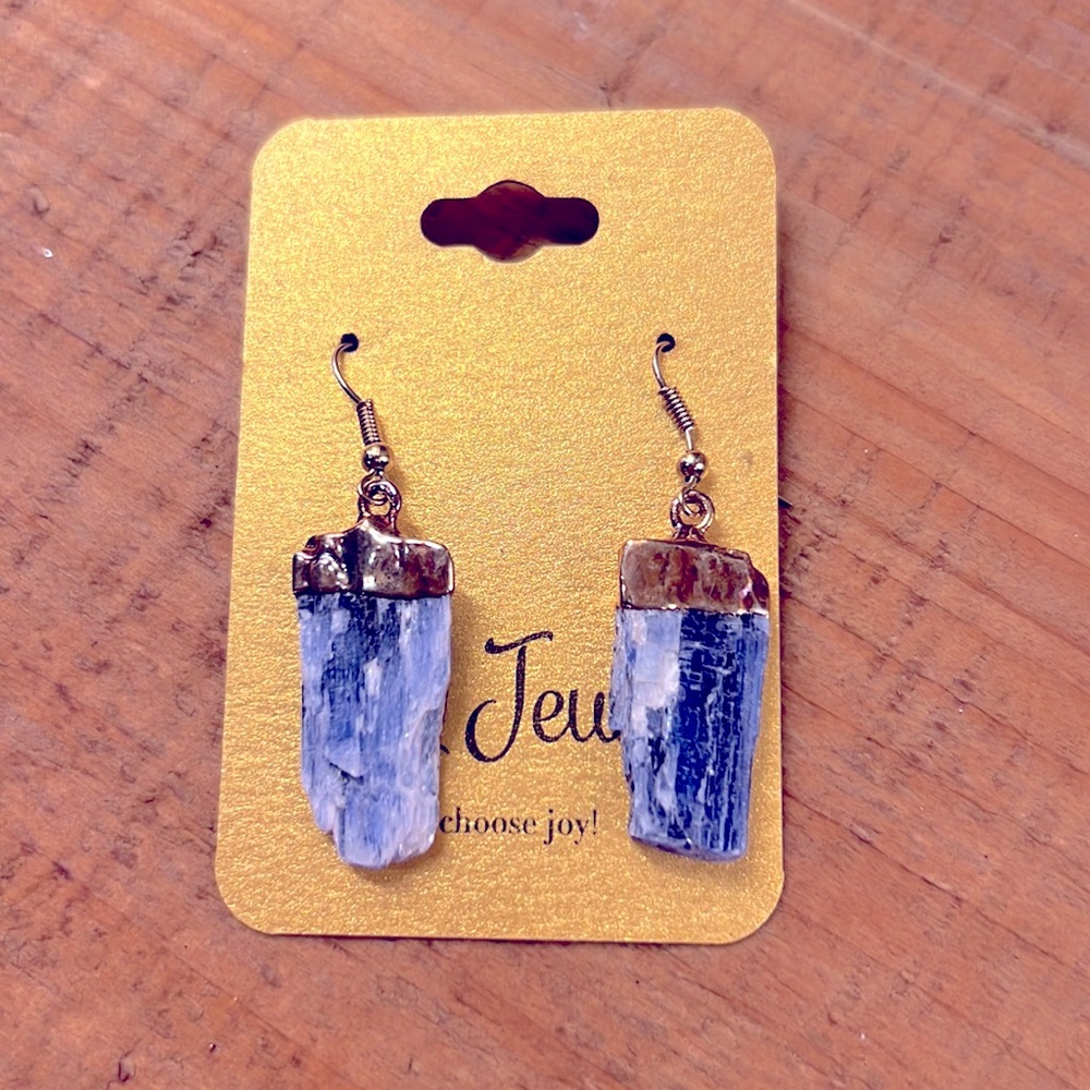 Gorgeous natural stone earrings